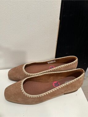 TOMS Briella Ballet Flats in a Brown Sugar Color Suede Size 10 Women’s